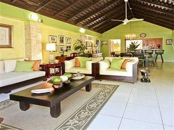 Paradise Beachfront Villas Rio Bueno Harbour 外观 照片
